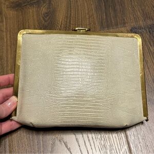 Etra vintage Elegant Cream snakeskin leather Clutch/shoulder bag, Gold Accents